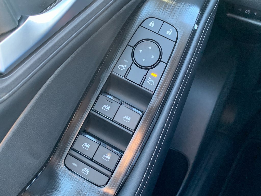 New 2026 Nissan Rogue SV image 25