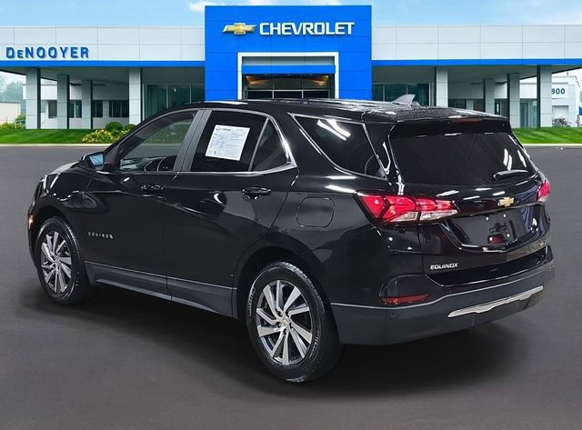 Used 2024 Chevrolet Equinox LT w/ LPO, Floor Liner Package image 8