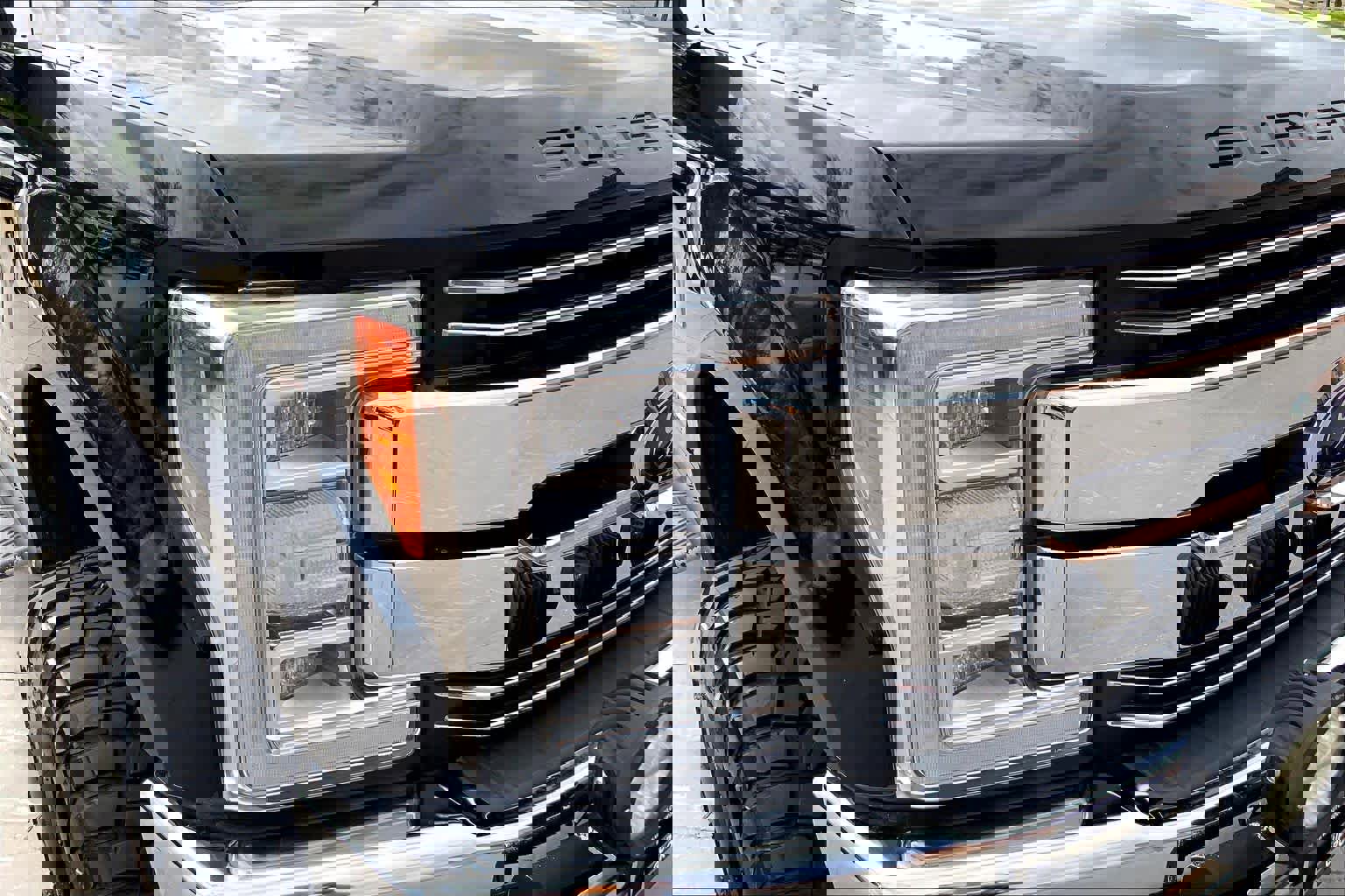 Used 2019 Ford F250 Lariat w/ Lariat Ultimate Package image 28