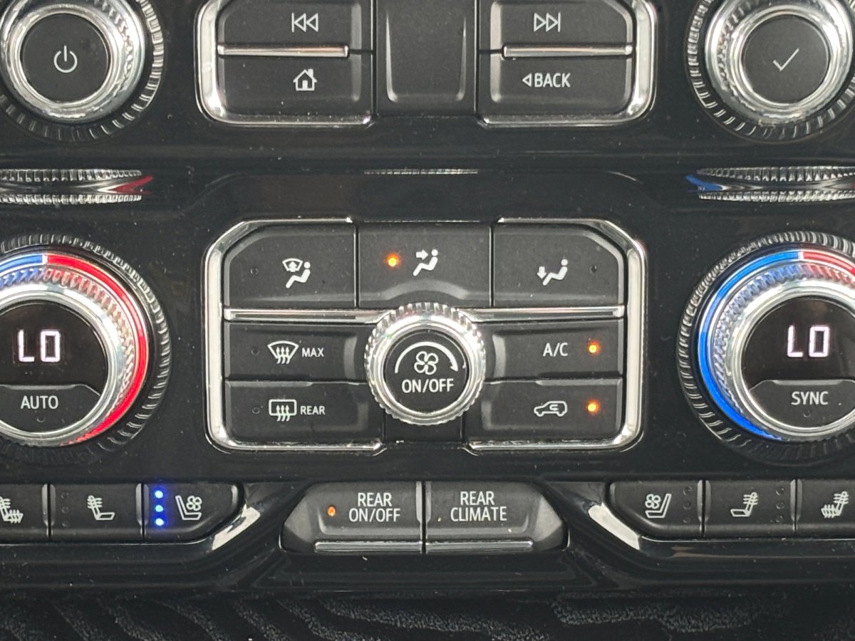 Used 2023 GMC Yukon XL Denali w/ Max Trailering Package AWD/4WD image 4