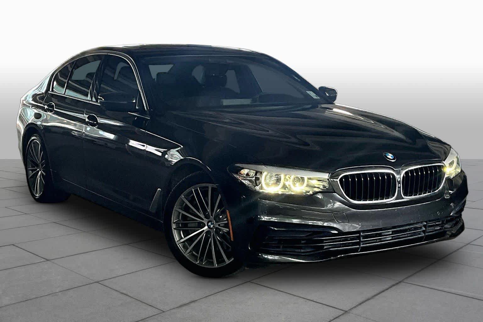 Used 2020 BMW 540i w/ Convenience Package RWD image 2