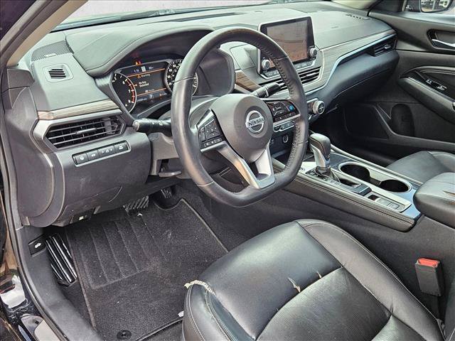 Used 2020 Nissan Altima 2.0 Platinum FWD image 10
