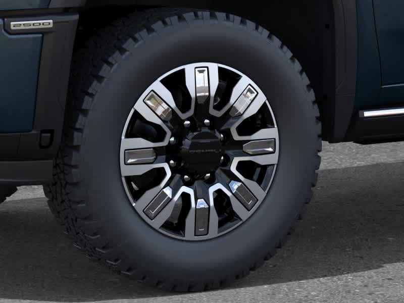 New 2026 GMC Sierra 2500 Denali w/ Denali Reserve Package AWD/4WD image 9