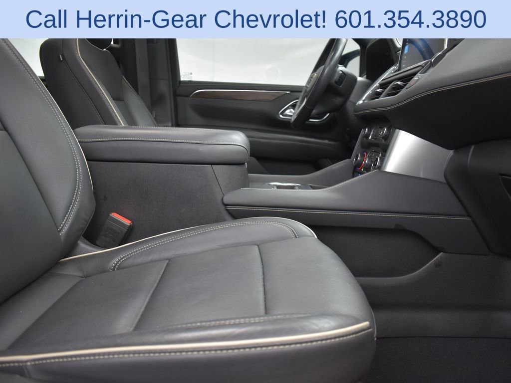 Used 2021 Chevrolet Tahoe Premier w/ Premium Package RWD image 25