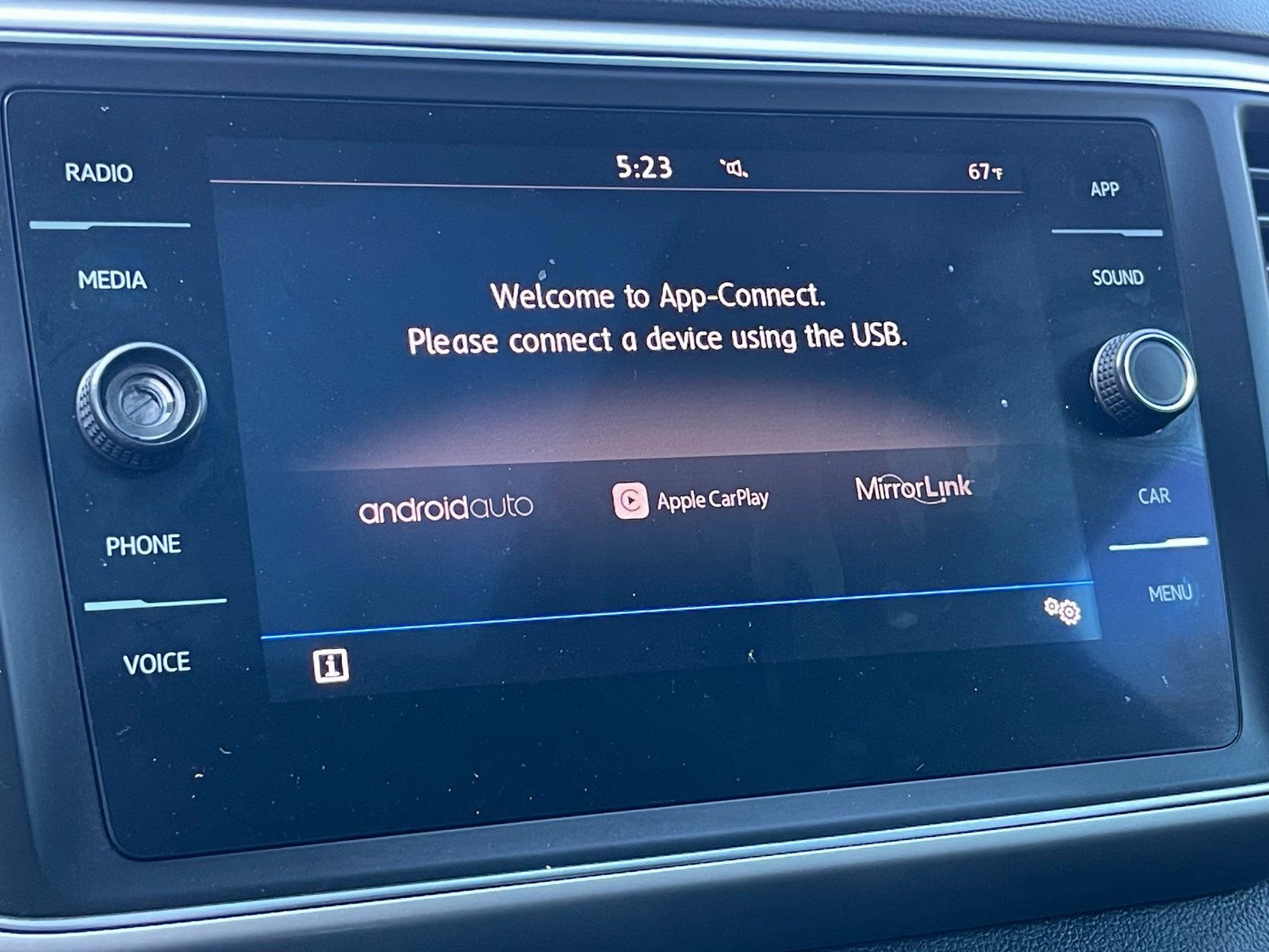 Used 2018 Volkswagen Atlas Launch Edition FWD image 36