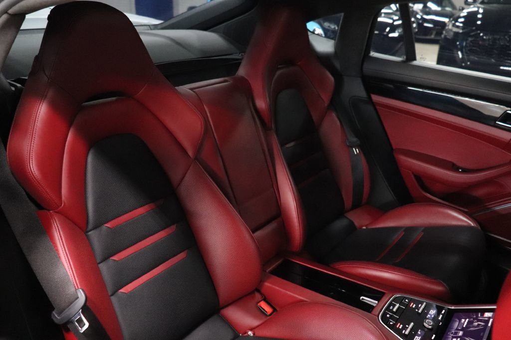 Used 2019 Porsche Panamera GTS image 21