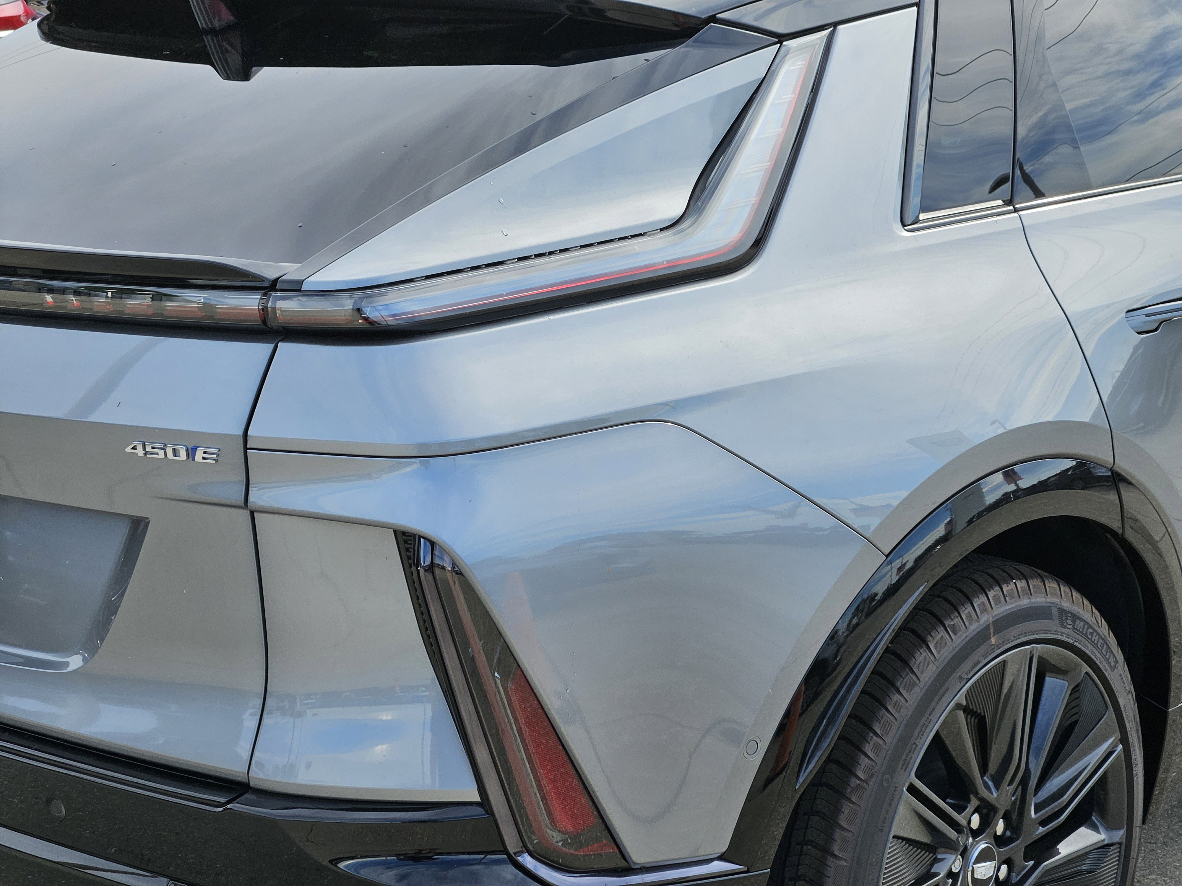 New 2025 Cadillac Lyriq Sport image 10