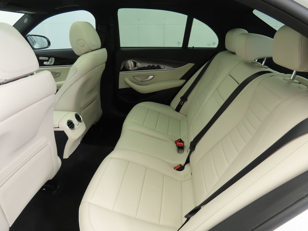 Used 2023 Mercedes-Benz E 350 Sedan image 20