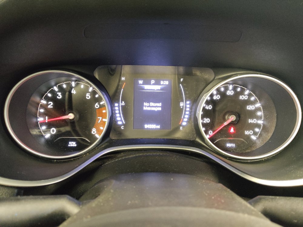 Used 2018 Jeep Compass Latitude w/ Cold Weather Group AWD/4WD image 23