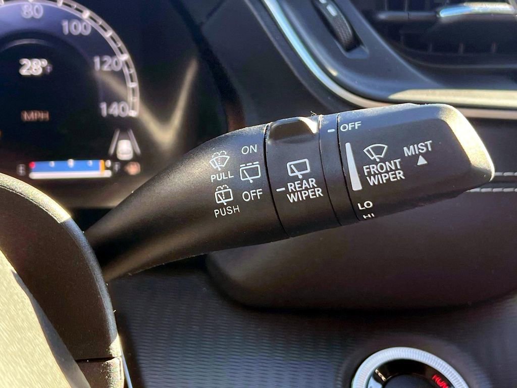 Certified 2023 Jeep Grand Cherokee Laredo w/ Luxury Tech Group I image 24