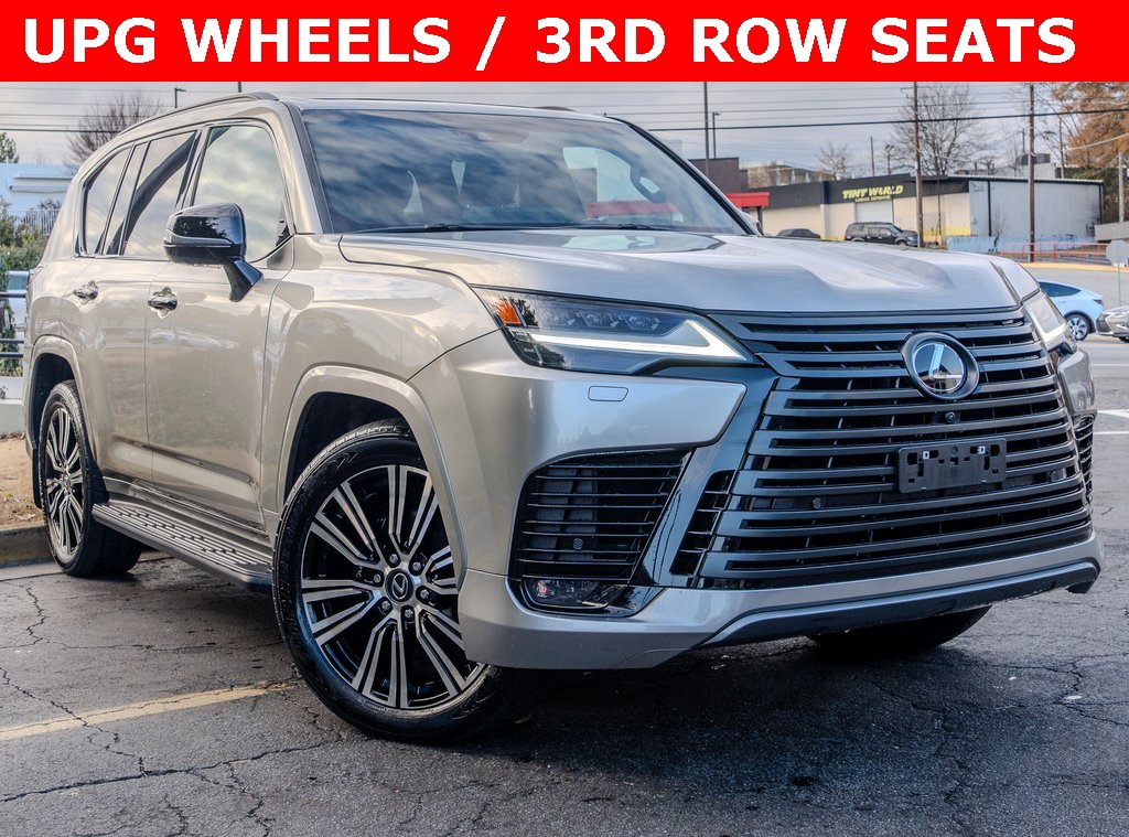 Used 2023 Lexus LX 600 4WD w/ Luxury Package image 3