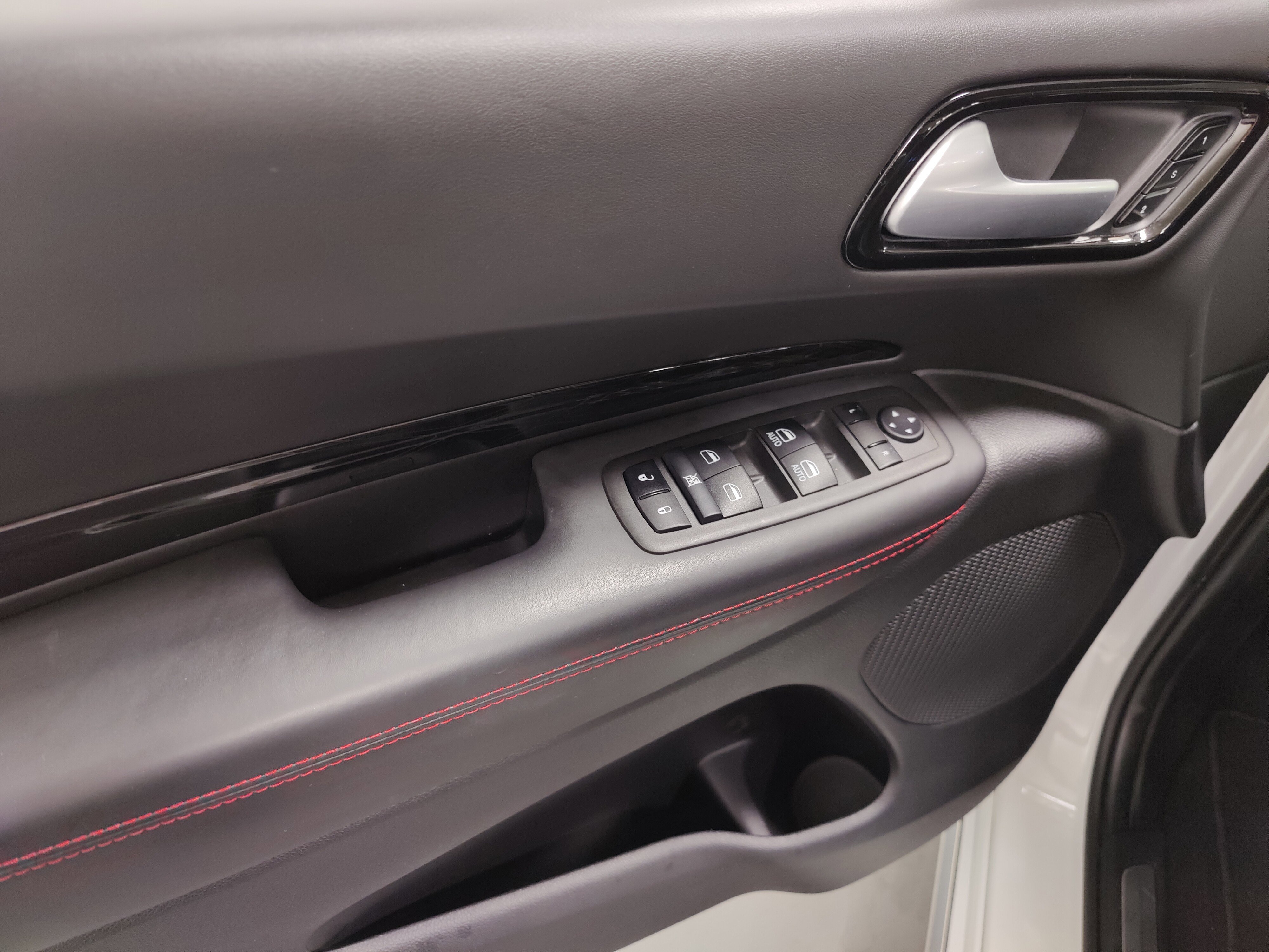 Used 2024 Dodge Durango Citadel image 36