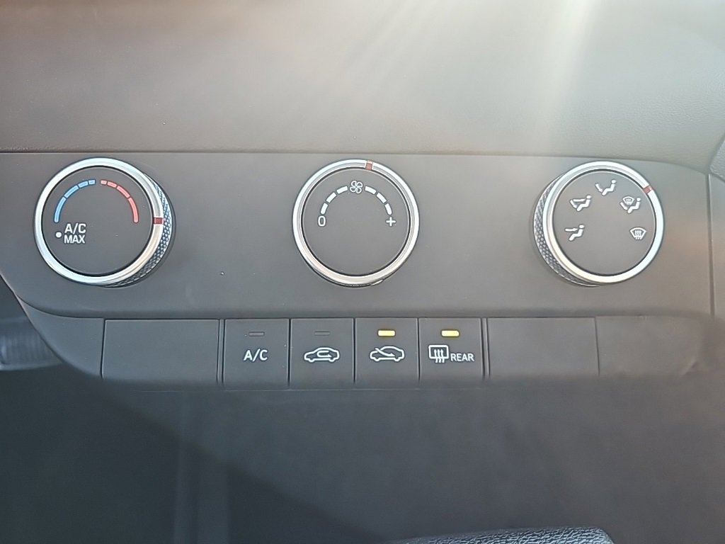 New 2026 Hyundai Elantra SE image 19