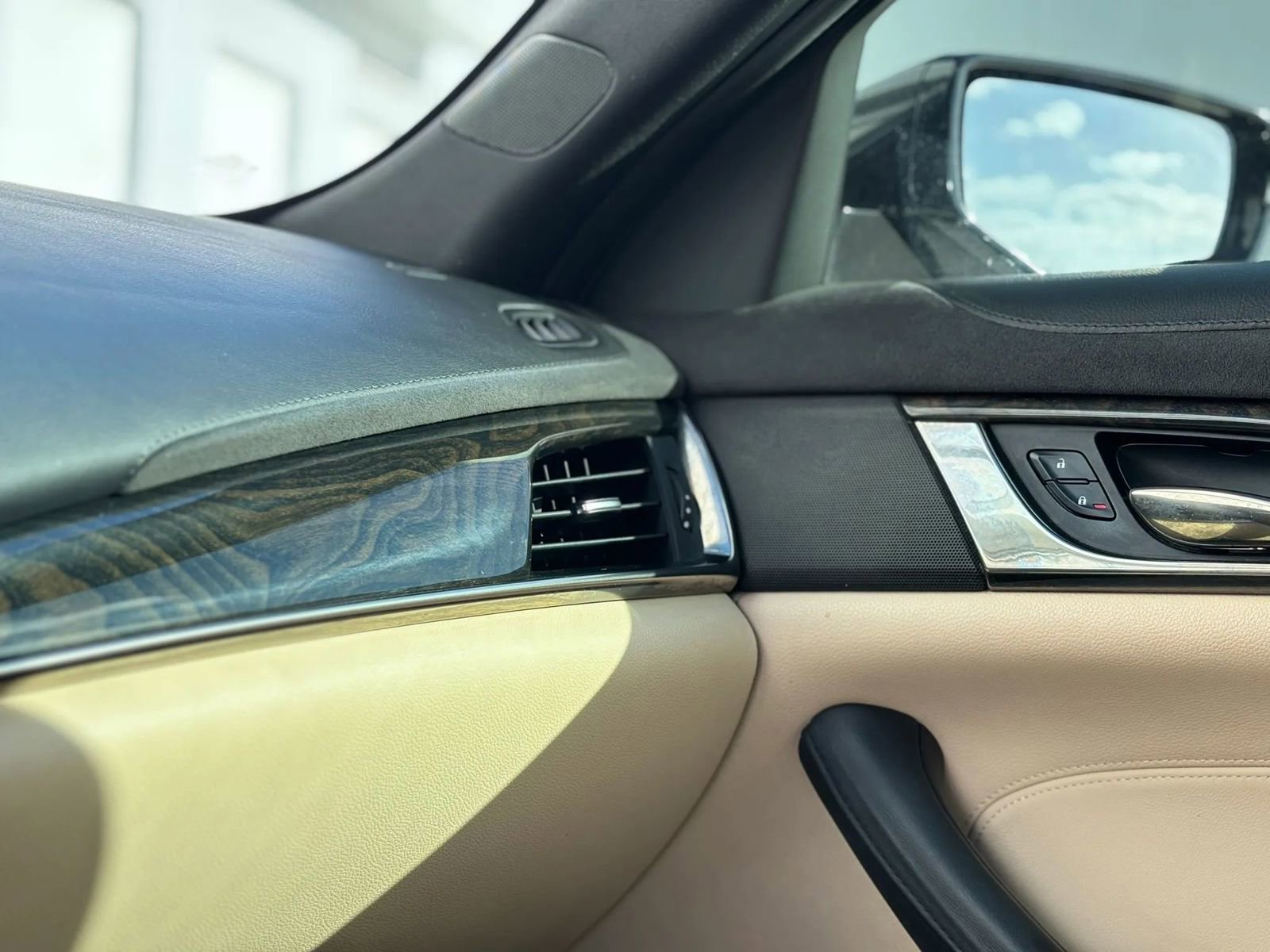 Used 2017 Cadillac CTS Luxury RWD image 33