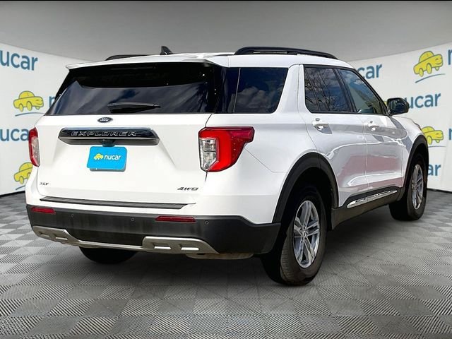 Used 2023 Ford Explorer XLT w/ Equipment Group 202A AWD/4WD image 6