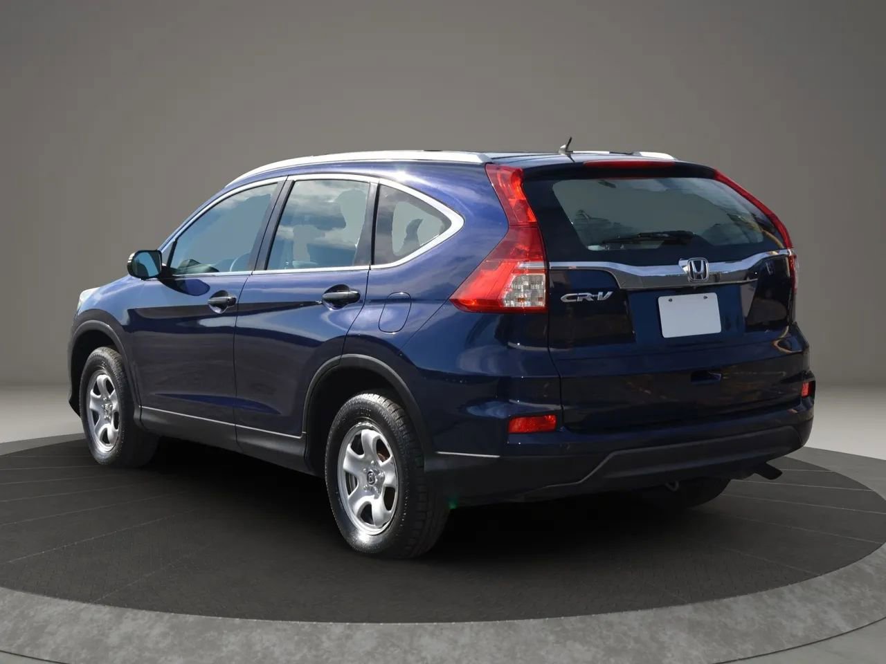Used 2015 Honda CR-V LX image 11