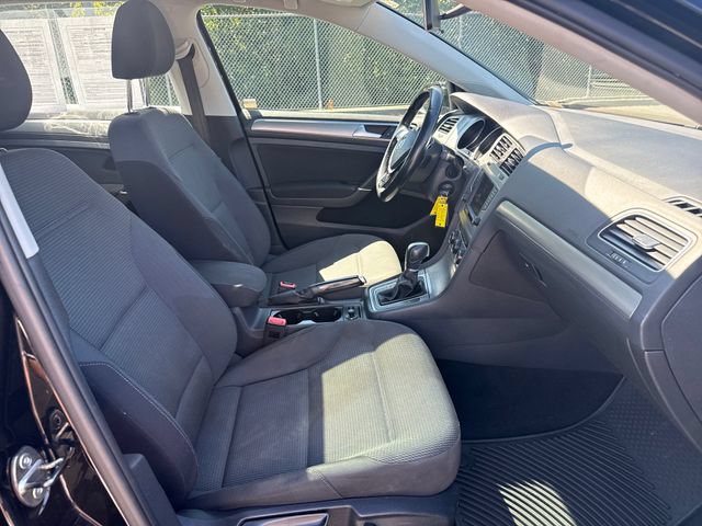 Used 2016 Volkswagen Golf S FWD image 9