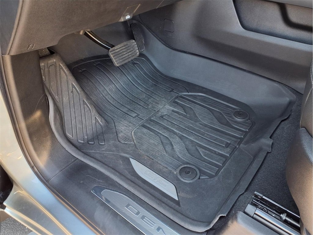 Used 2024 GMC Sierra 2500 Denali w/ Denali Reserve Package image 23