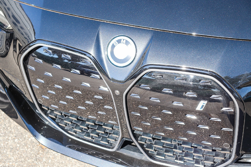 Certified 2023 BMW i4 eDrive40 w/ M Sport Package RWD image 11