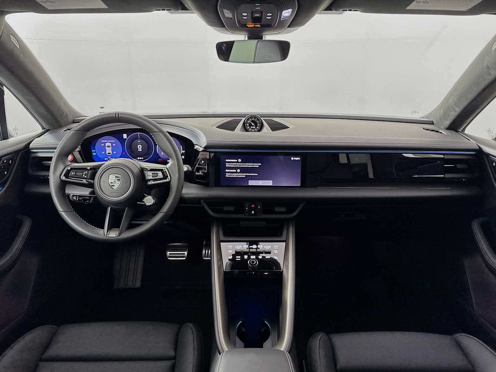 New 2025 Porsche Macan Turbo Electric AWD/4WD image 27