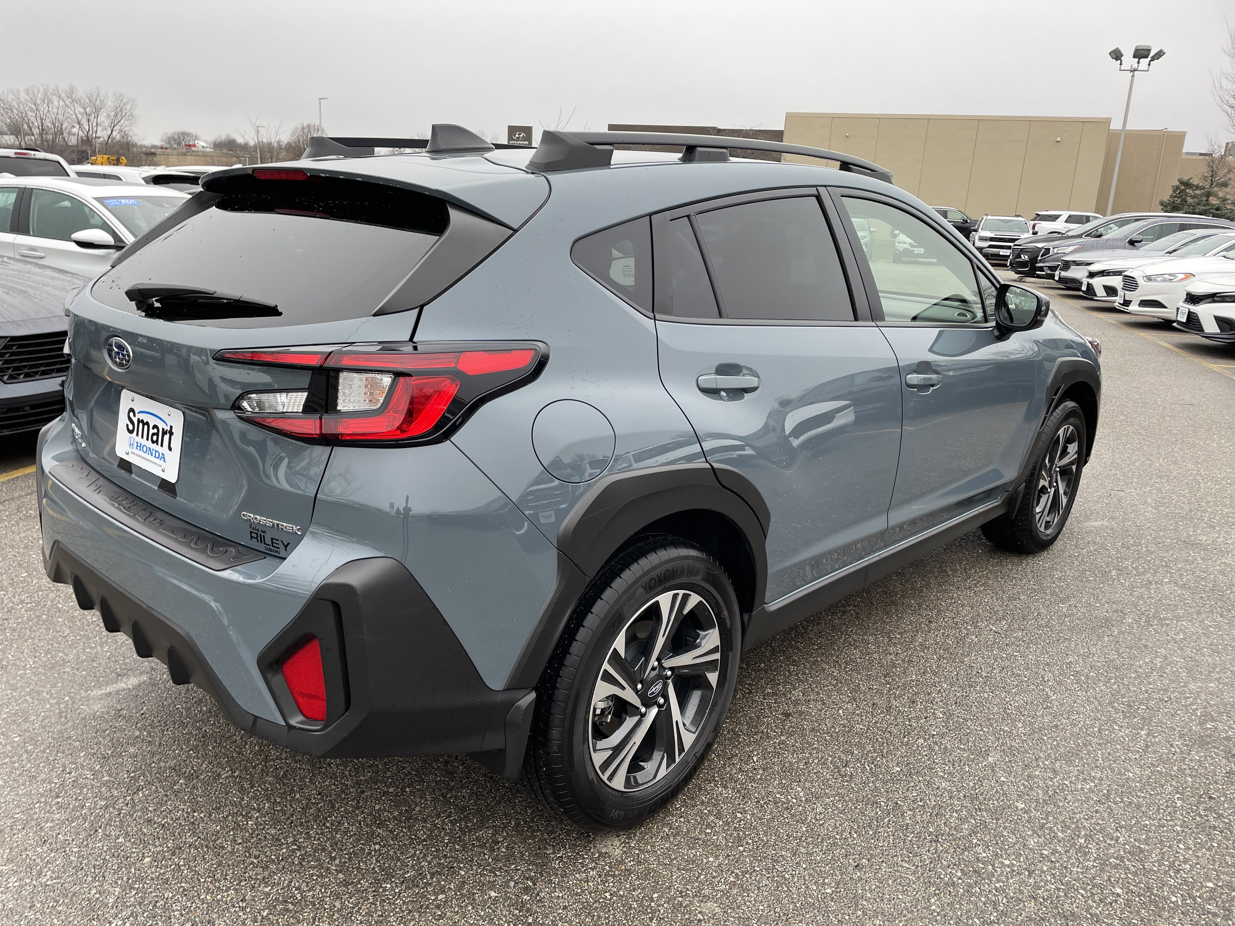 Used 2024 Subaru Crosstrek 2.0i Premium image 5