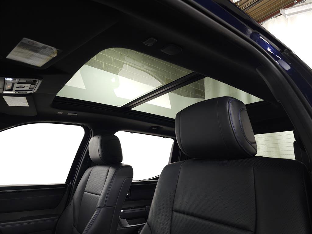 Used 2022 Toyota Tundra Platinum image 18