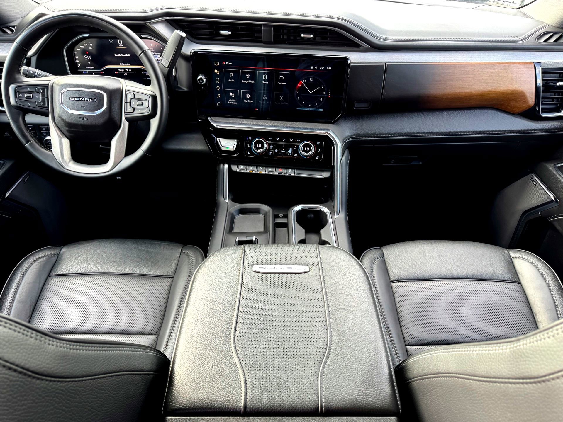 Used 2024 GMC Sierra 3500 Denali w/ Denali Reserve Package image 24