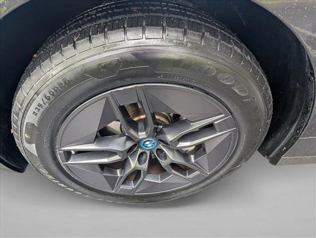 Certified 2024 BMW iX xDrive50 w/ Convenience Package image 22