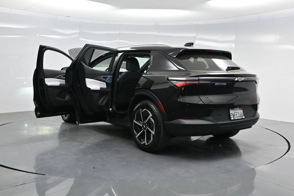 Used 2026 Chevrolet Equinox EV LT FWD image 55