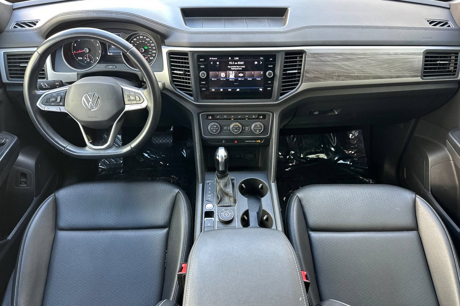 Used 2020 Volkswagen Atlas Cross Sport SE AWD/4WD image 15