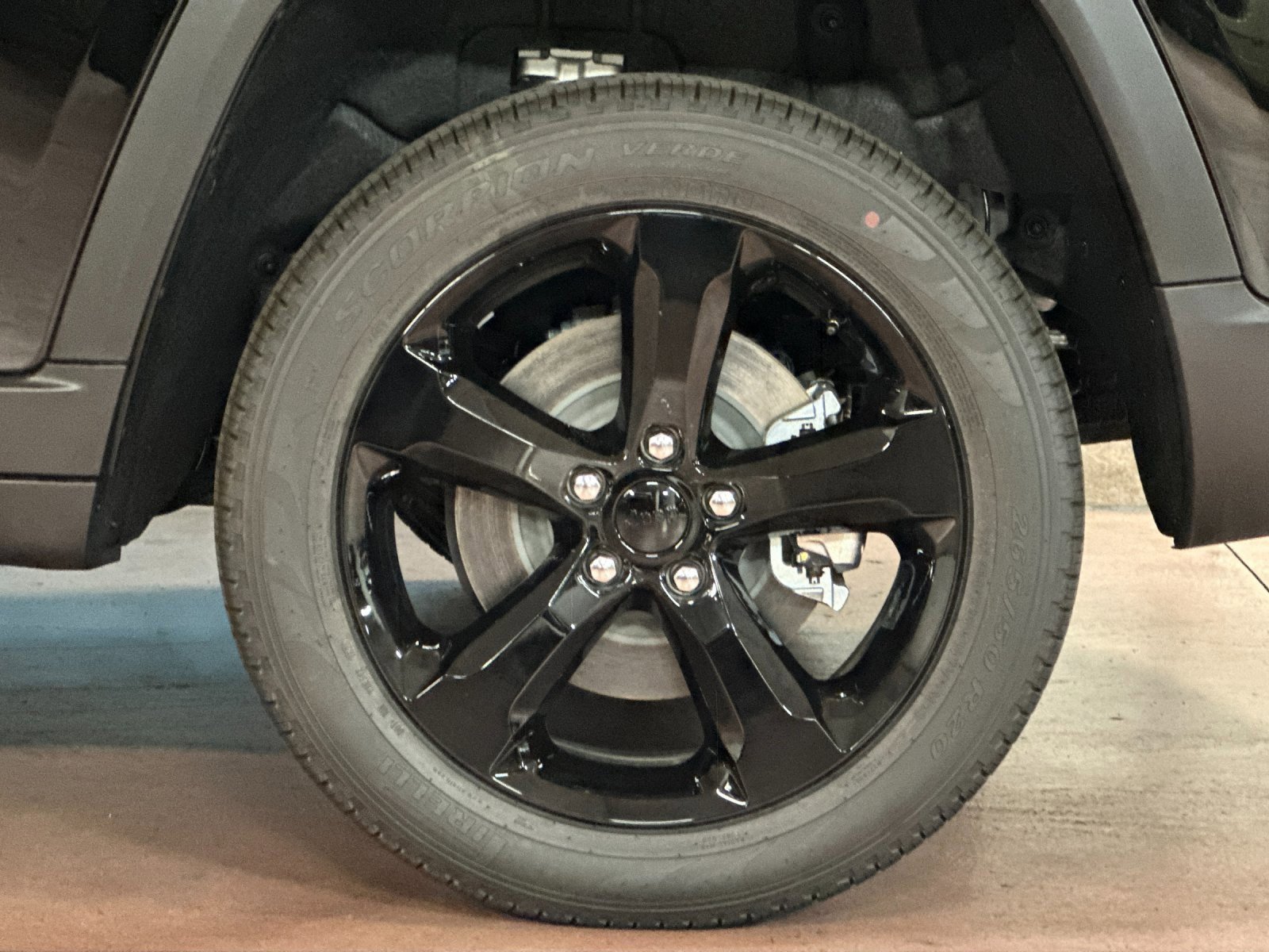 New 2025 Jeep Grand Cherokee L Limited w/ Black Appearance Package image 26