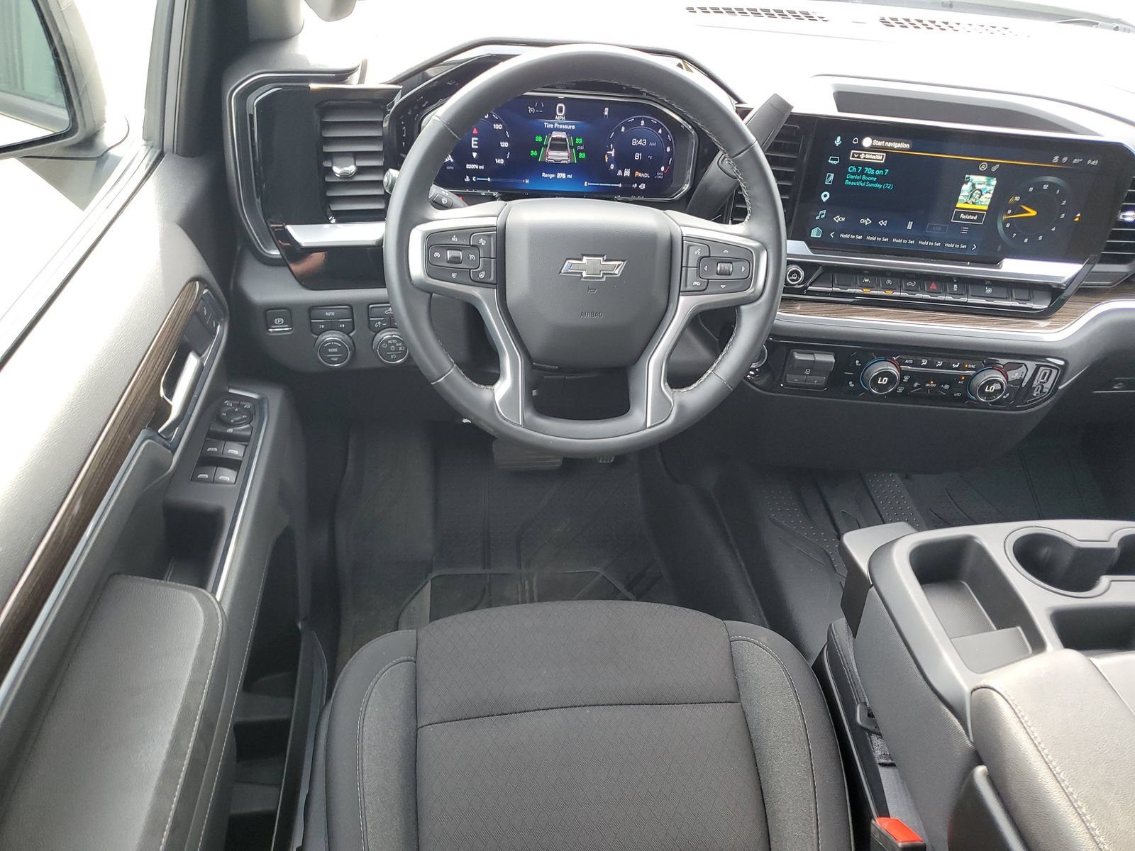 Used 2026 Chevrolet Silverado 1500 RST w/ RST Select Package AWD/4WD image 11