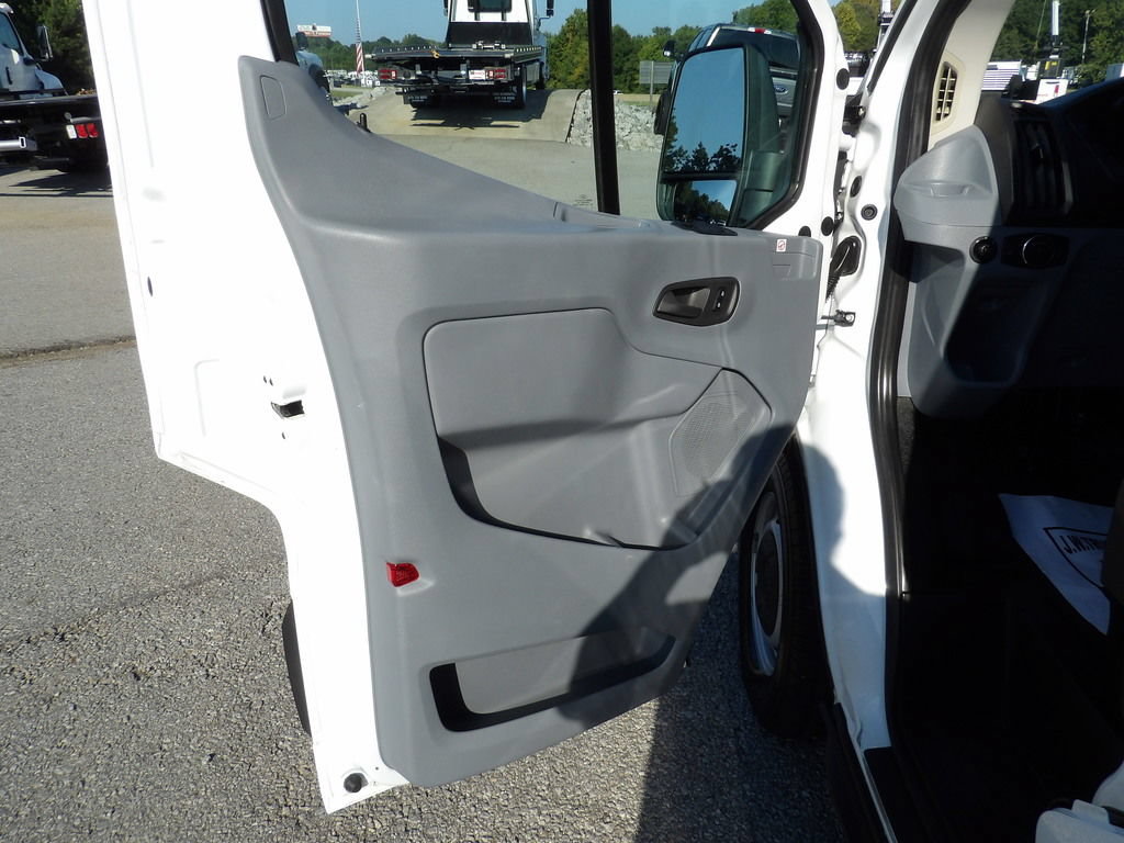 Used 2019 Ford Transit 150 130 Low Roof RWD image 14
