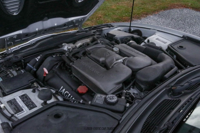 Used 2001 Jaguar XK8 Convertible image 25