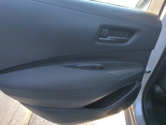 Used 2025 Toyota Corolla LE FWD image 23