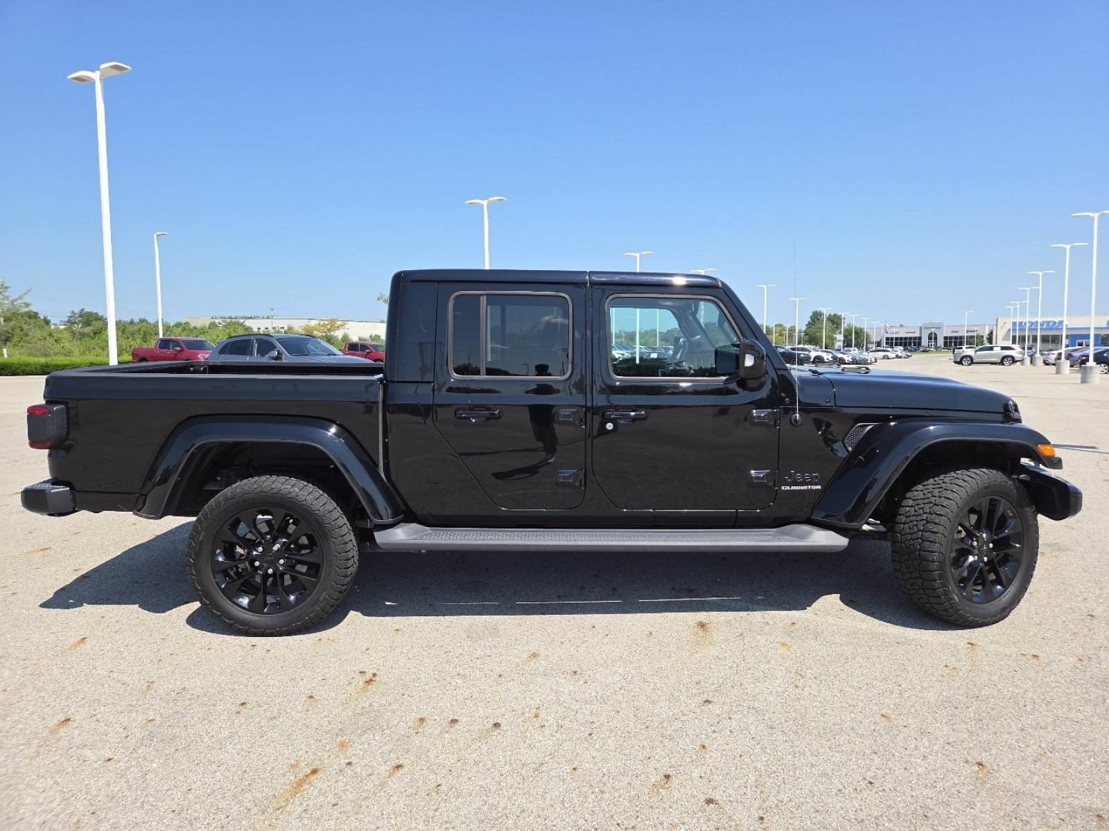 Used 2022 Jeep Gladiator Overland AWD/4WD image 17