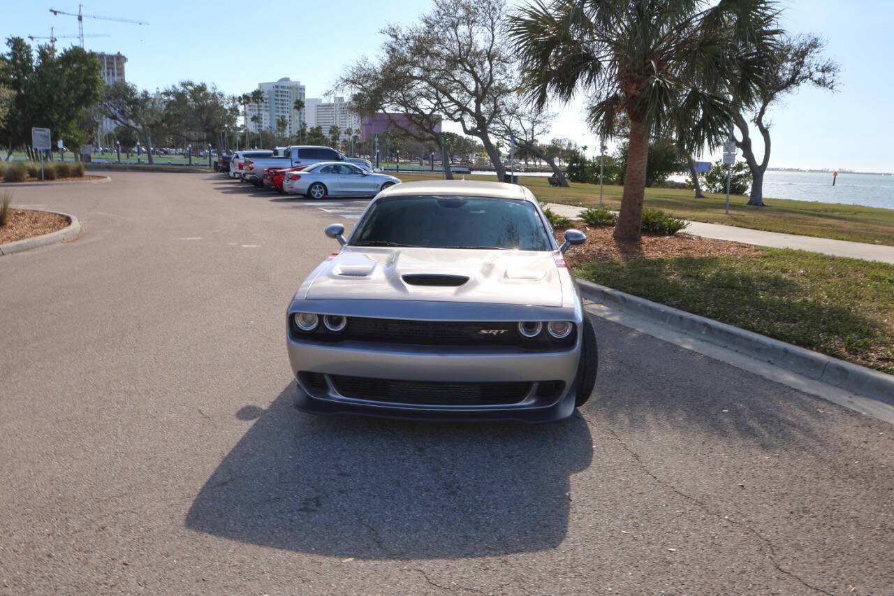Used 2015 Dodge Challenger SRT Hellcat RWD image 17