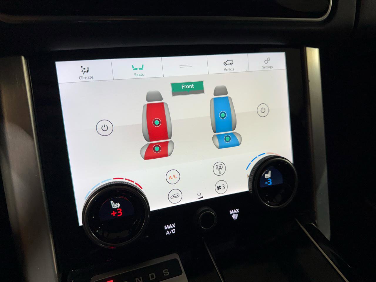 Used 2019 Land Rover Range Rover HSE AWD/4WD image 19