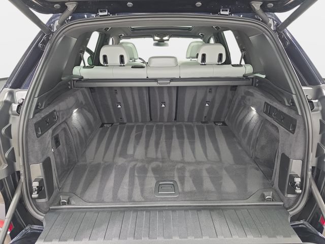 Used 2024 BMW X5 xDrive40i w/ M Sport Package AWD/4WD image 32