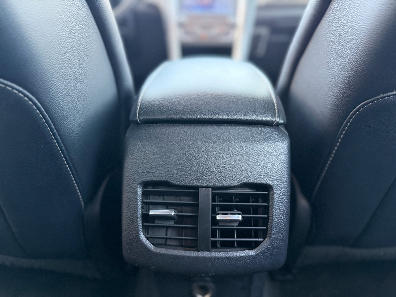 Used 2020 Ford Fusion SEL image 17