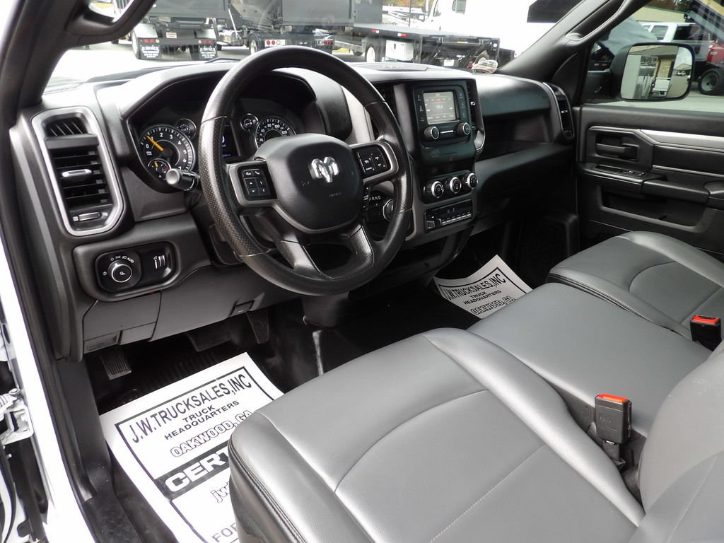Used 2022 RAM 2500 Tradesman RWD image 16