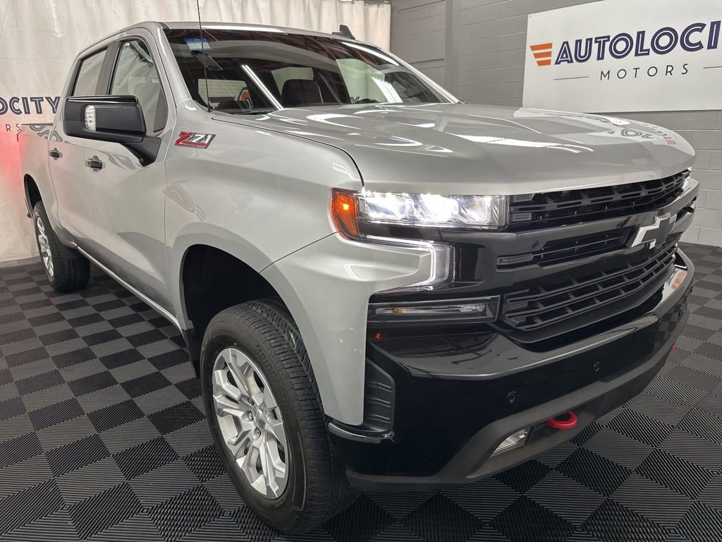 Used 2021 Chevrolet Silverado 1500 LT Trail Boss w/ Convenience Package II AWD/4WD image 2