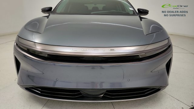Used 2025 Lucid Air Pure RWD image 24