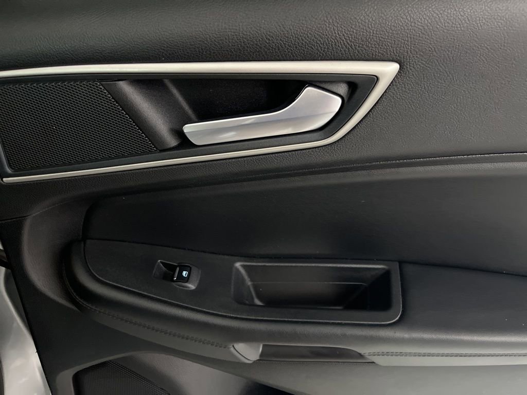 Used 2024 Ford Edge SEL image 55