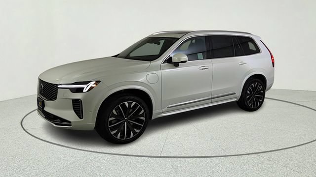 New 2026 Volvo XC90 T8 Plus w/ Protection Package AWD/4WD image 4