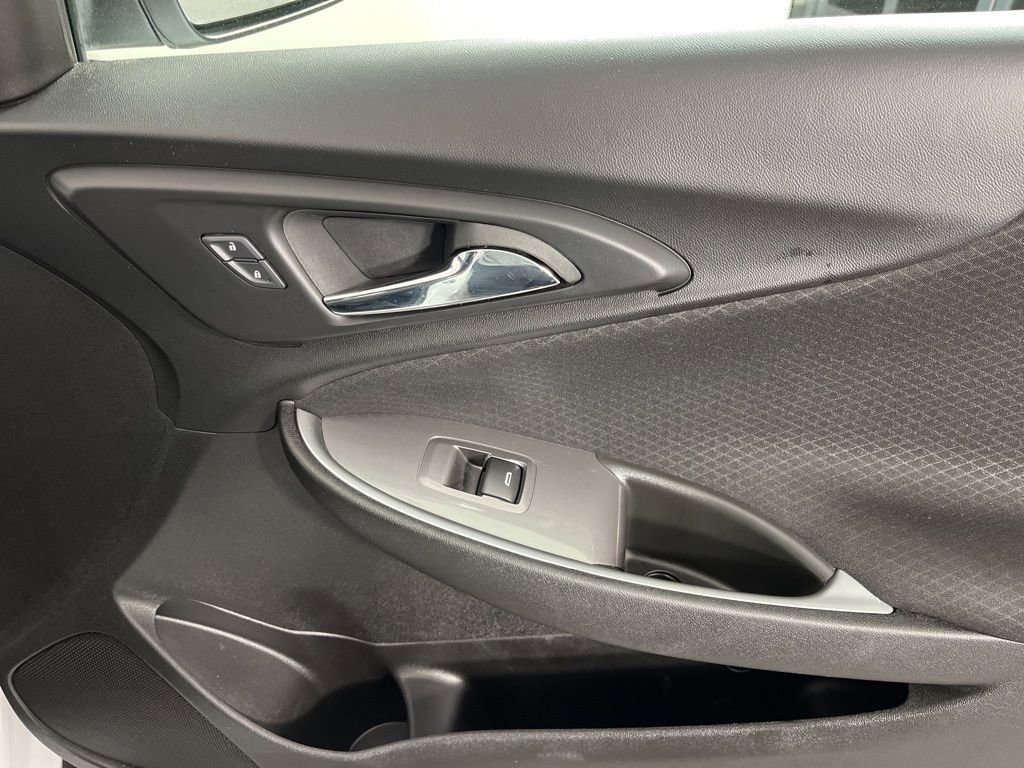 Used 2024 Chevrolet Malibu LT image 20