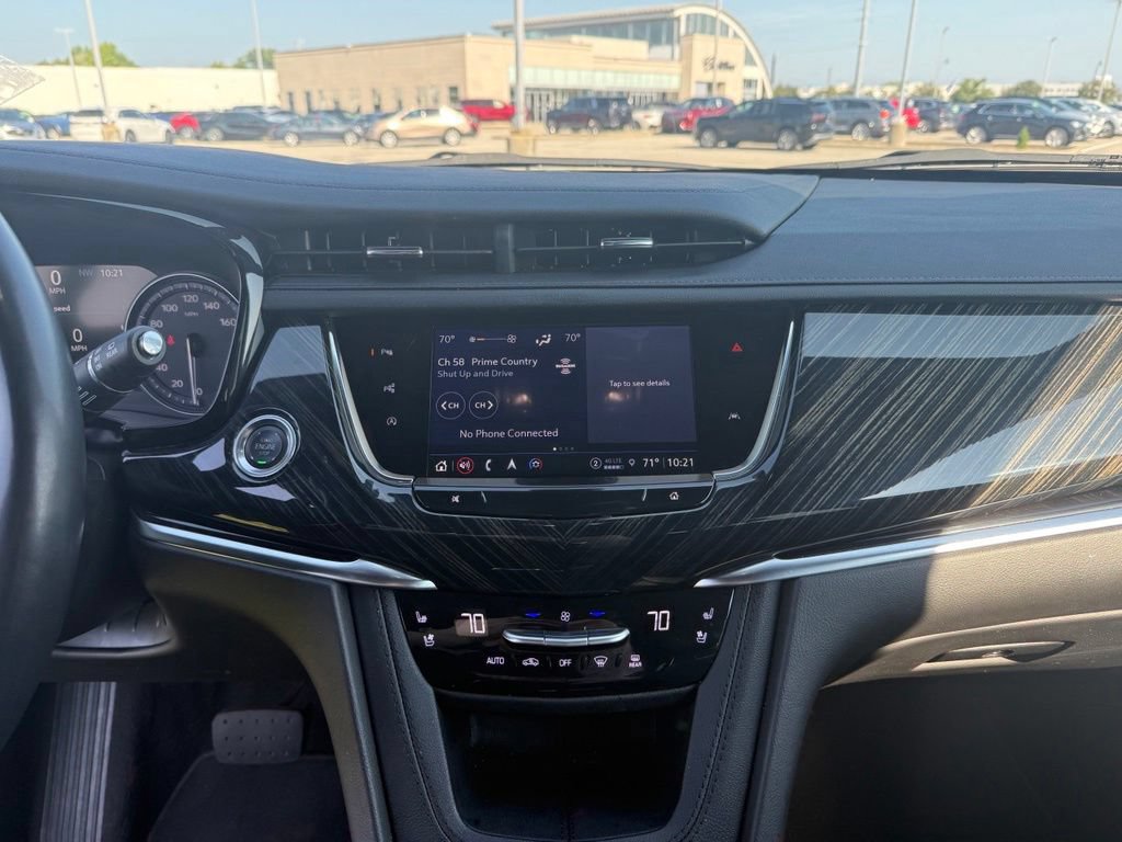 Certified 2025 Cadillac XT6 Premium Luxury w/ Technology Package AWD/4WD image 21