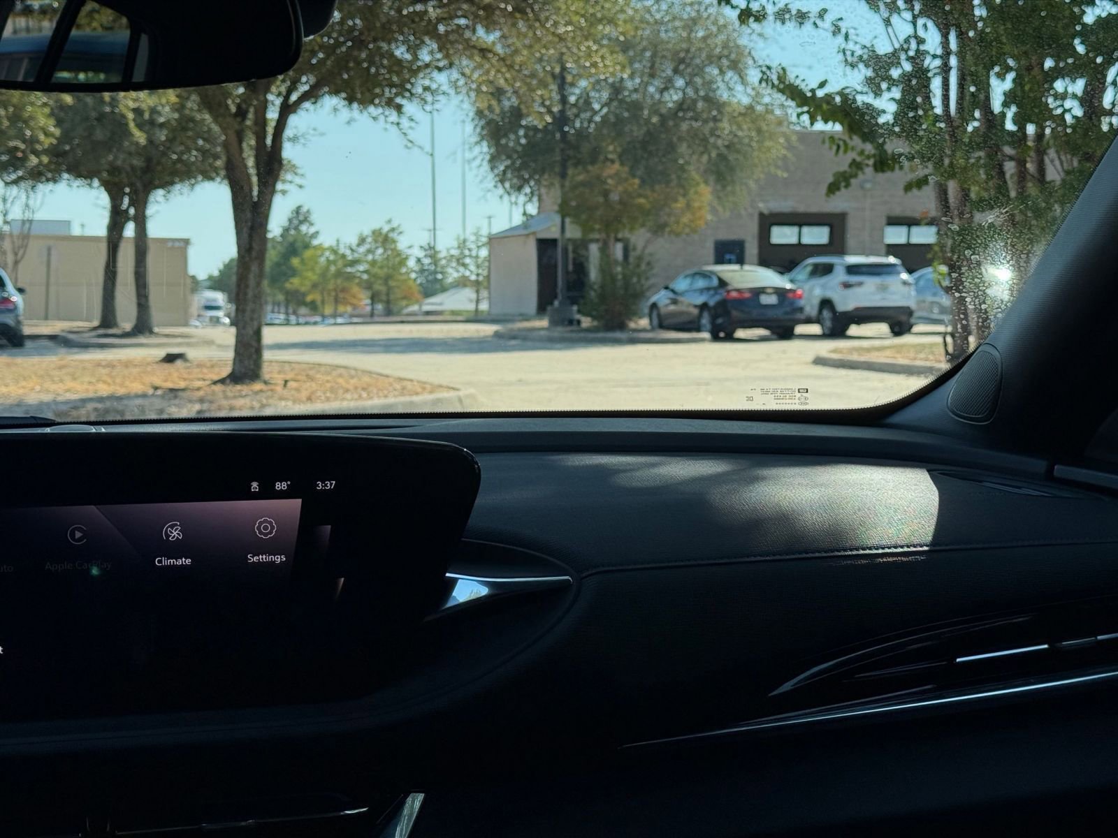 Used 2025 Buick Envista Sport Touring image 35