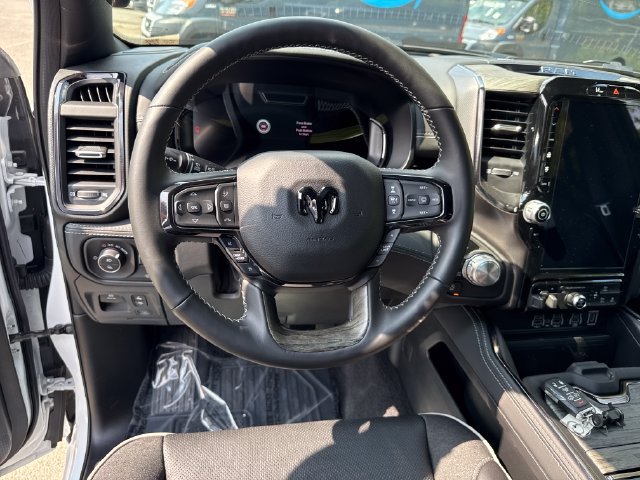 New 2025 RAM 1500 Limited w/ Trailer Tow Group AWD/4WD image 17