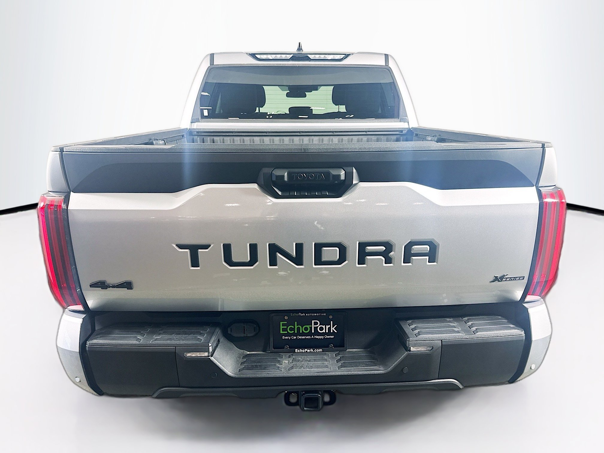 Used 2023 Toyota Tundra SR5 w/ SR5 Convenience Package AWD/4WD image 7